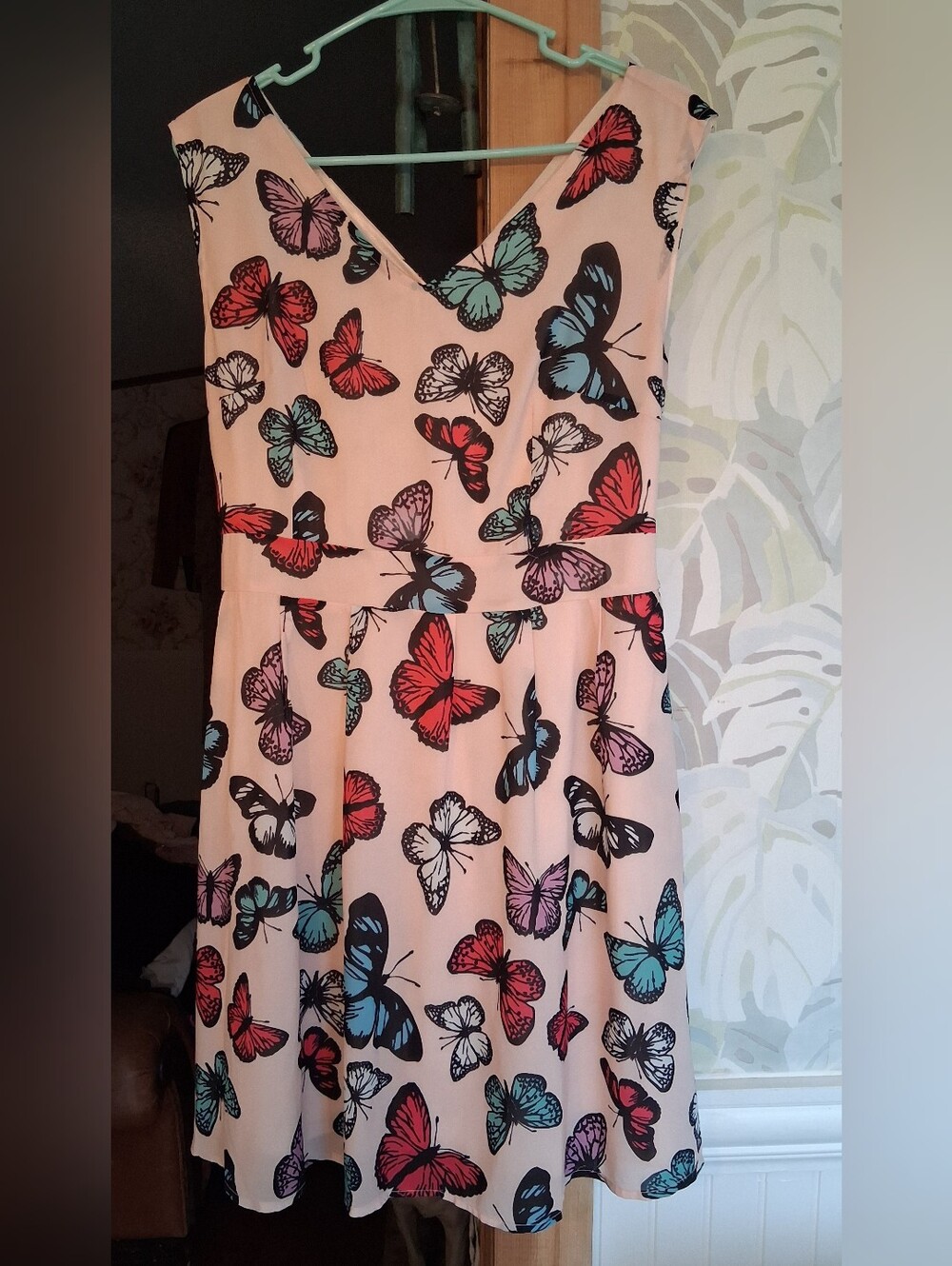 LA Soul Sleeveless Peach Butterfly-Print V-Neck Midi Dress